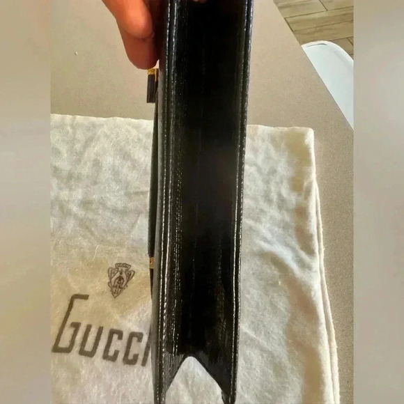 VINTAGE GUCCI SNAKESKIN CLUTCH - Picture 4 of 15